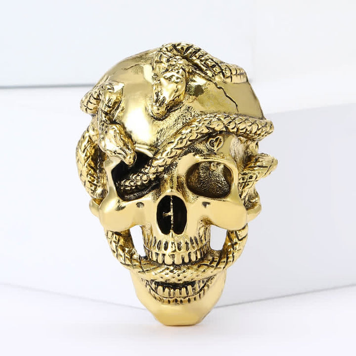 Broche de calavera gótica pirata con serpiente alrededor