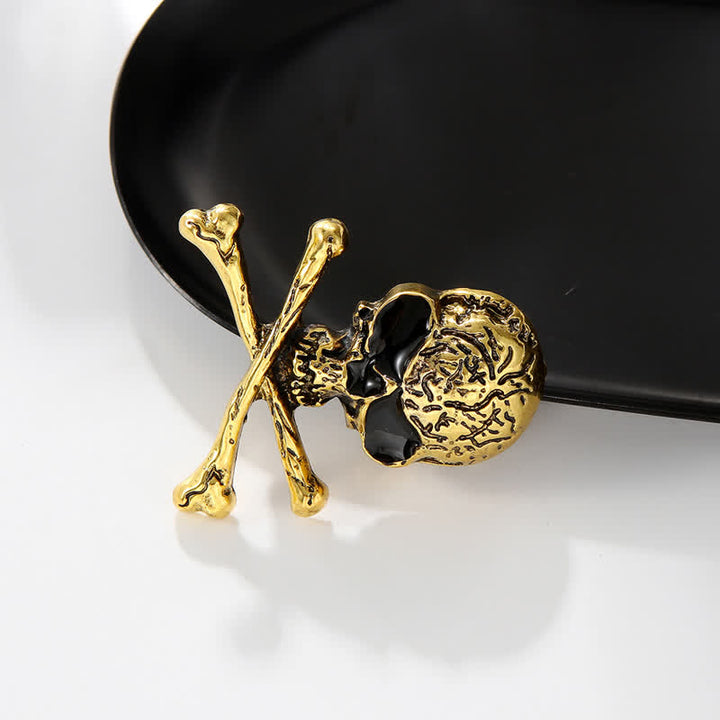 Broche decorativo de calavera pirata punk con huesos cruzados