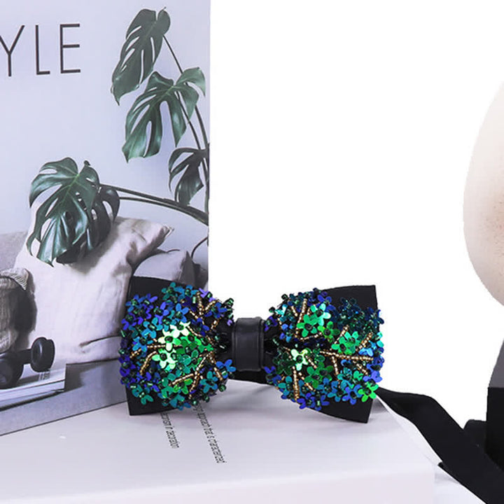 Pajarita de lentejuelas con forma de flor verde y azul brillante