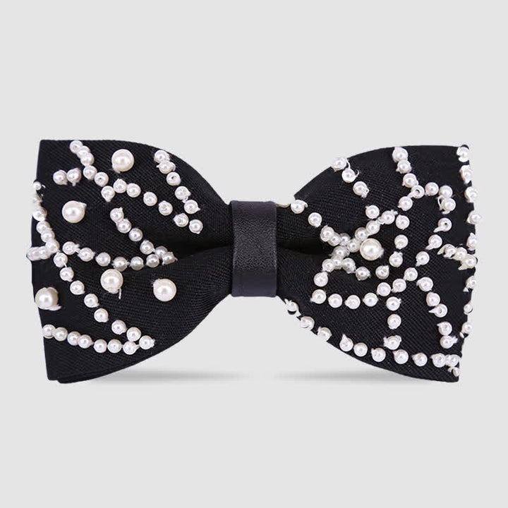 Elegante pajarita de perlas blancas y negras bordadas a mano