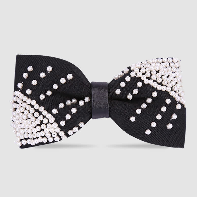 Elegante pajarita de perlas blancas y negras bordadas a mano