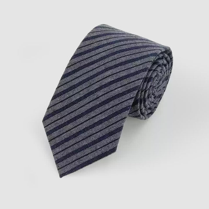 Corbata de lino y algodón con estampado clásico de rayas sencillas para hombre