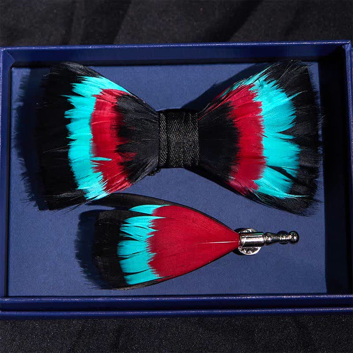 Pajarita de plumas color vino turquesa con alfiler de solapa