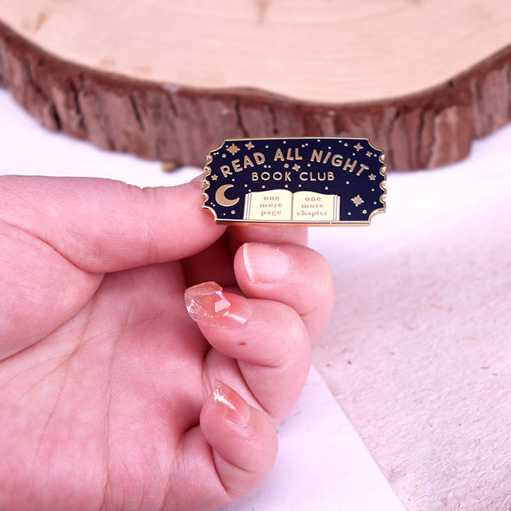 Broche de esmalte del club de lectura "Leer toda la noche"
