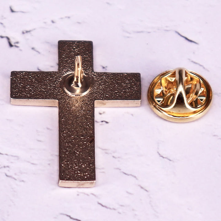 Broche de esmalte con cruz floral