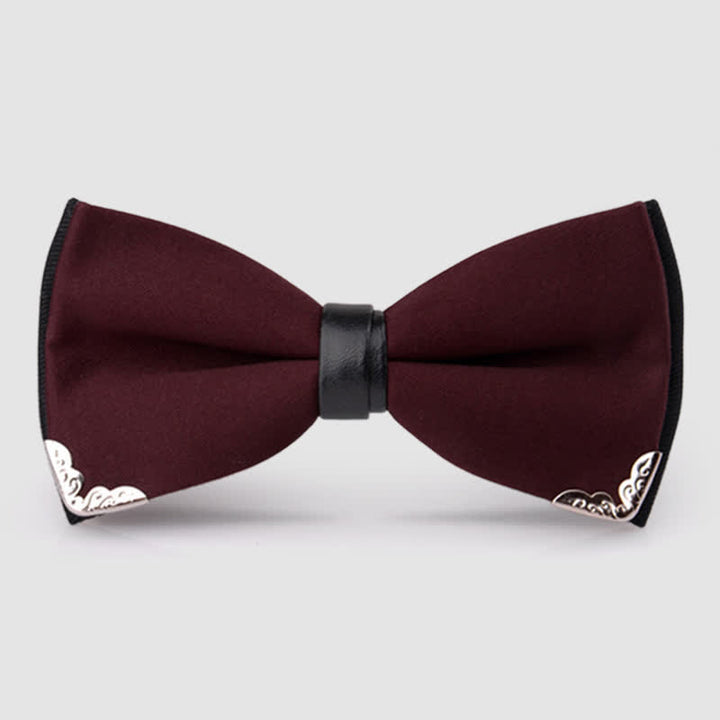 Pajarita elegante con detalles de metal dorado para hombre