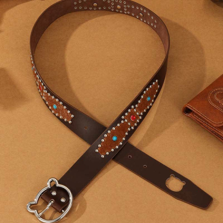 Cinturón de cuero con remaches bohemios y hebilla de oso para mujer