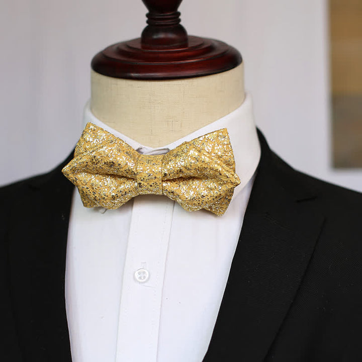 Pajarita dorada con detalles brillantes para hombre
