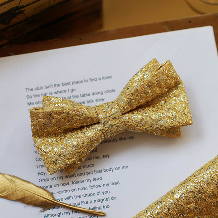 Pajarita dorada con detalles brillantes para hombre