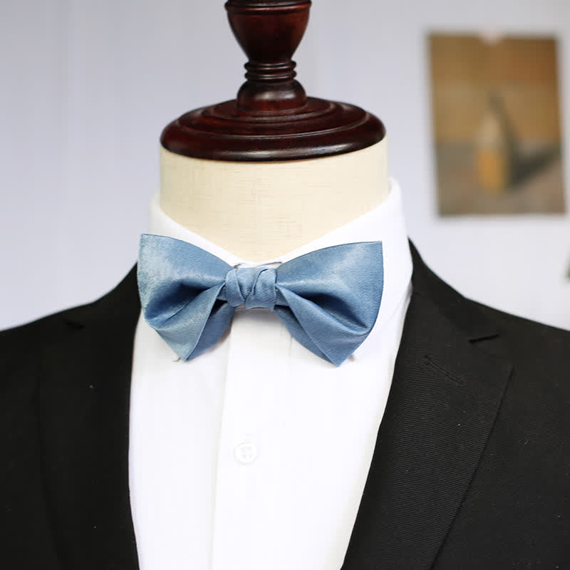 Pajarita fresca de color sólido azul neblina para hombre