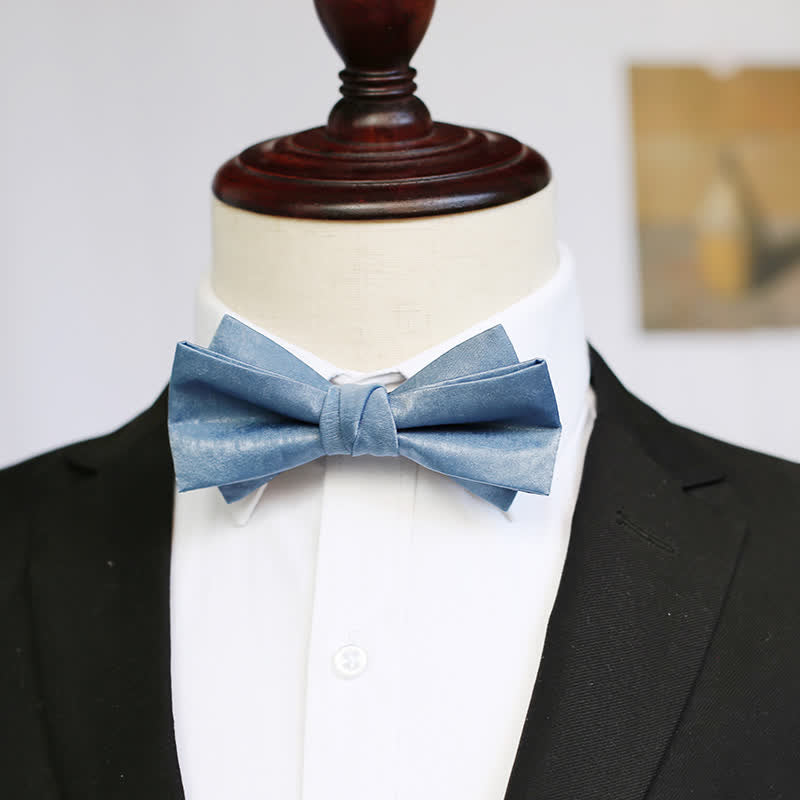 Pajarita fresca de color sólido azul neblina para hombre