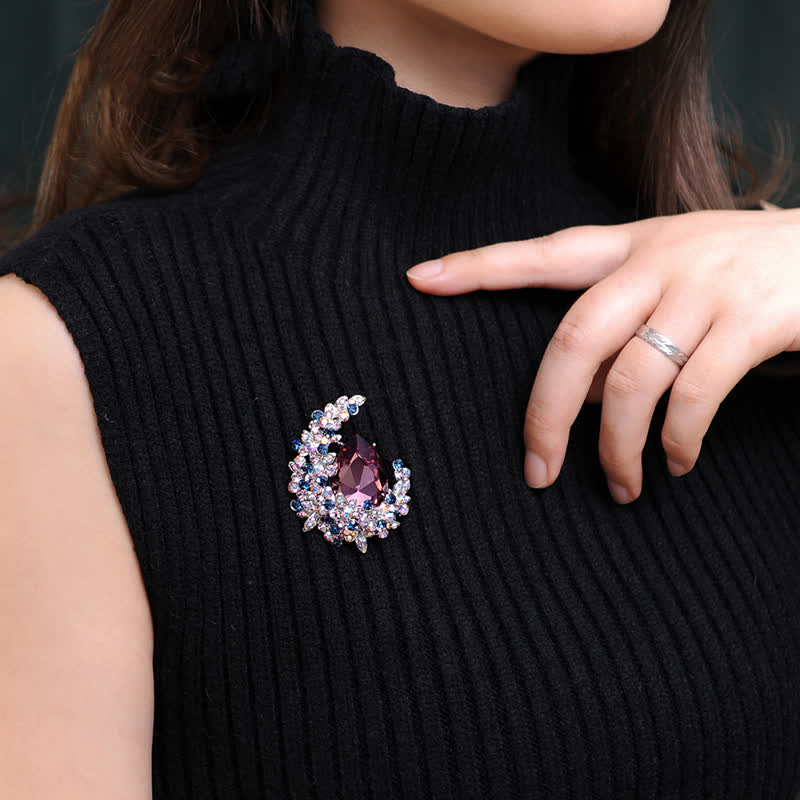 Broche de media luna de cristal brillante para mujer
