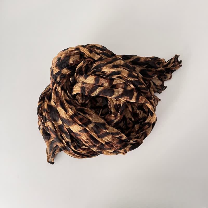 Bufanda fina de otoño de algodón y lino plisada con estampado de leopardo para mujer