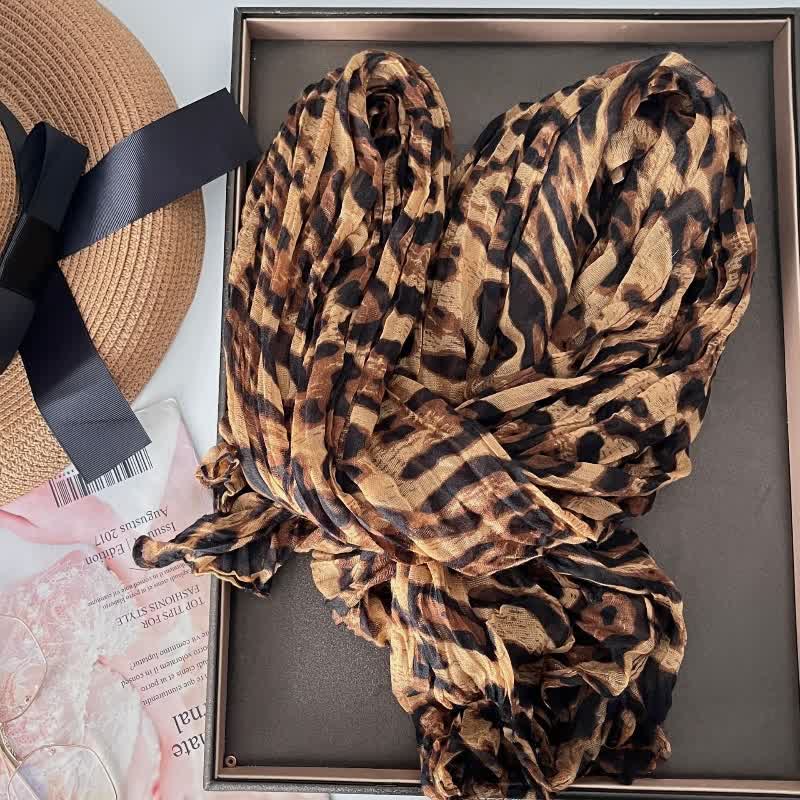 Bufanda fina de otoño de algodón y lino plisada con estampado de leopardo para mujer