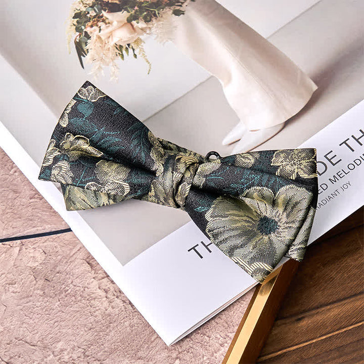 Pajarita de doble capa con estampado floral verde oscuro para hombre