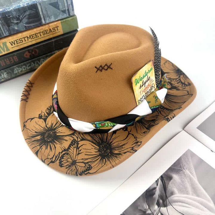 Sombrero de vaquero con correa étnica y decoración de plumas de girasol del oeste