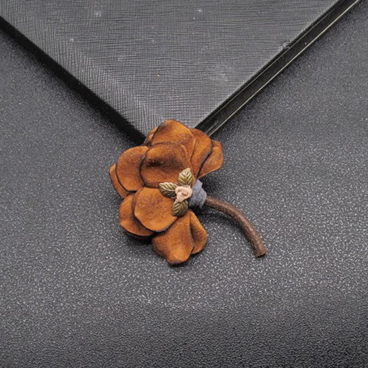 Broche de tela con pétalos de flores para boda, diseño original, estilo retro