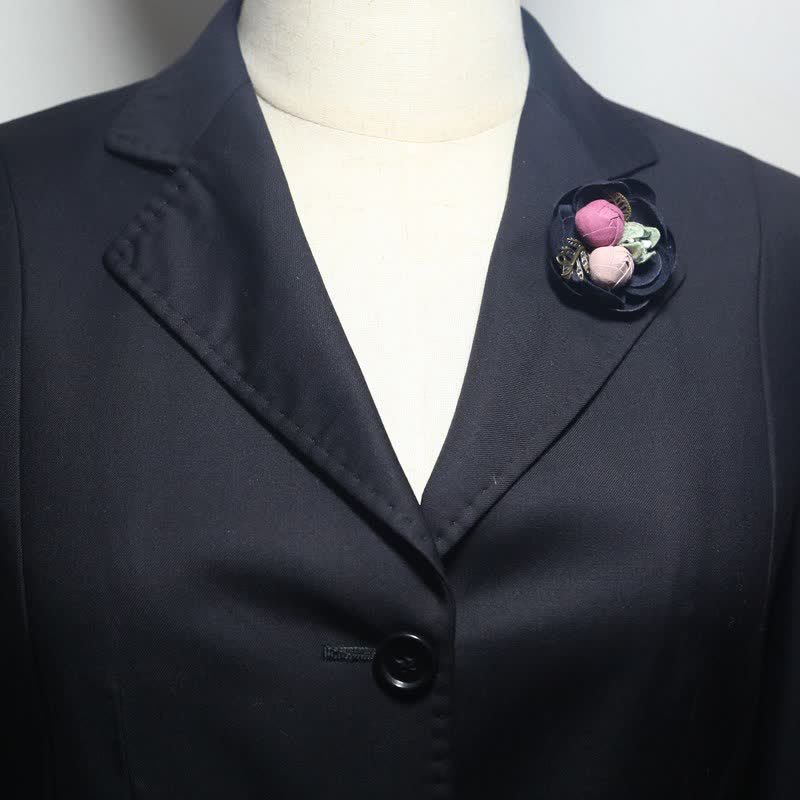 Lindo broche de tela con diseño original de mini flores para boda