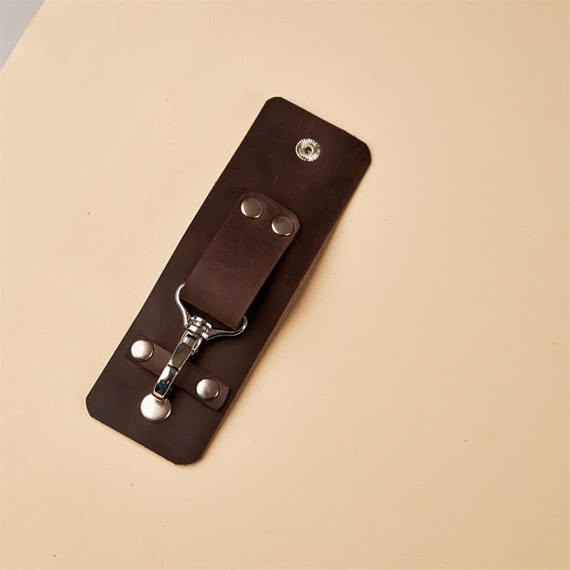Llavero retro de cuero desgastado con trabilla para cinturón