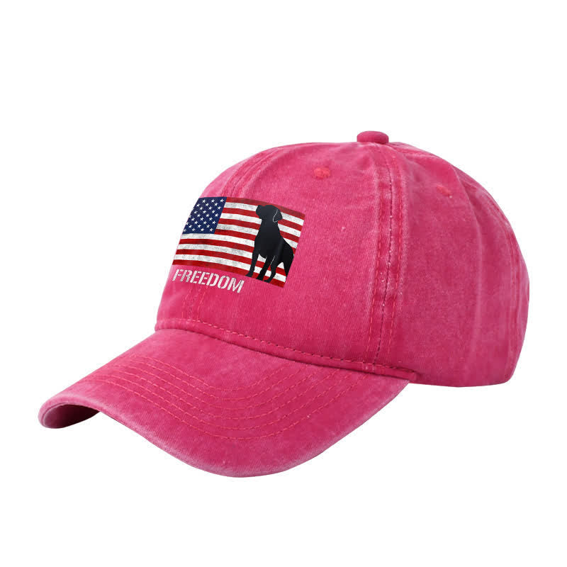 Gorra de béisbol ajustable bordada con la bandera estadounidense de perros y libertad