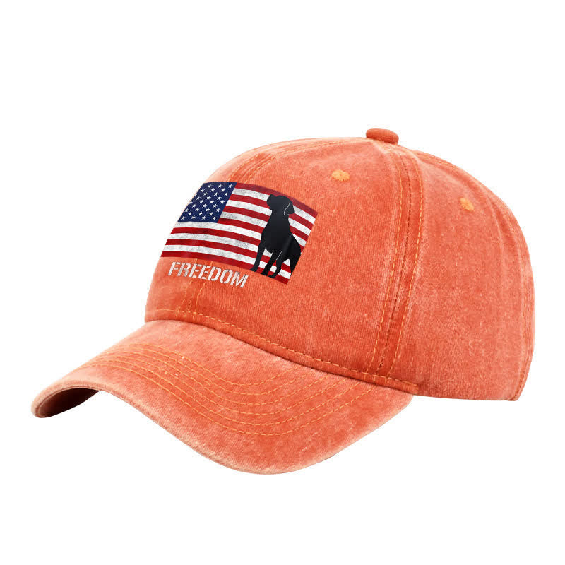 Gorra de béisbol ajustable bordada con la bandera estadounidense de perros y libertad