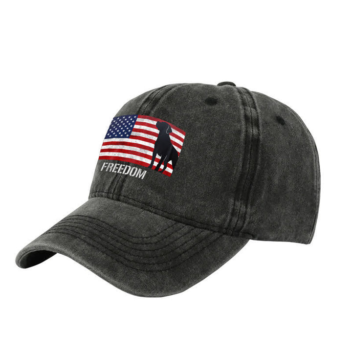 Gorra de béisbol ajustable bordada con la bandera estadounidense de perros y libertad