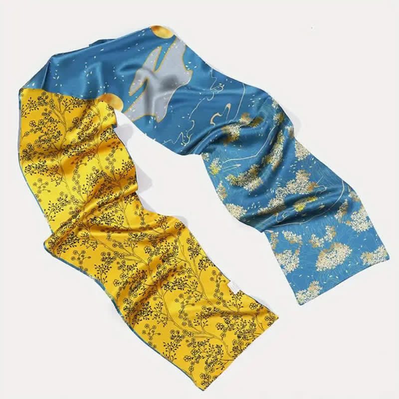 Lujosa bufanda larga de seda fina con estampado floral azul y amarillo vibrante para hombre