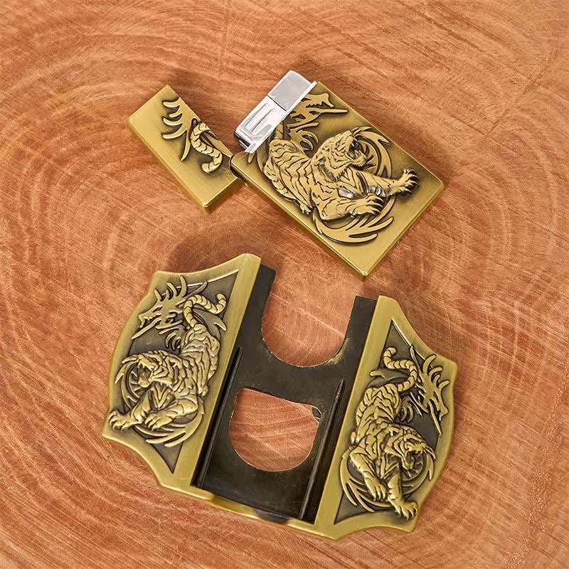 Cinturón de cuero con triple tigre de bronce para hombre con encendedor oculto