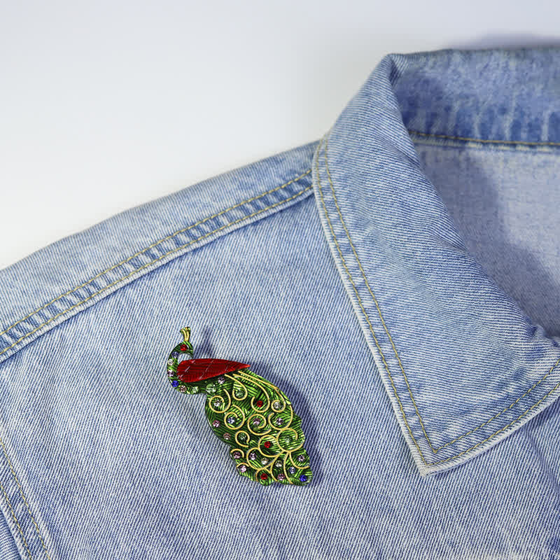 Broche de acrílico hecho a mano con forma de pavo real verde - image 2