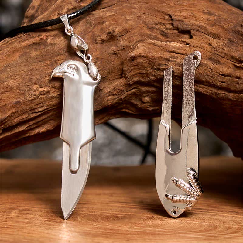 Collar con colgante multifunción y cuchillo oculto de Liberal Hawk