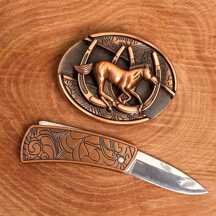Cinturón de cuero con cuchillo plegable oculto de caballo al galope de bronce rojo para hombre - image 2