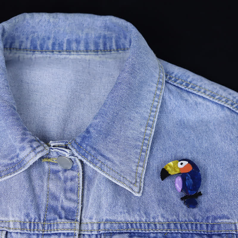 Broche acrílico hecho a mano con dibujo de pájaro de pico grande - image 2