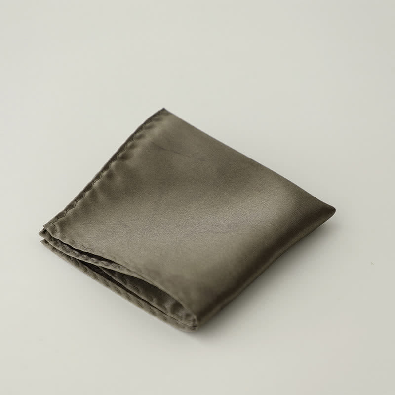 Pañuelo de bolsillo sencillo de color liso para boda de hombre - Aceituna - image 9