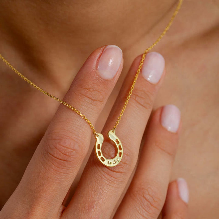 Collar con colgante de herradura en forma de U de la suerte con nombre personalizado - Oro - image 1