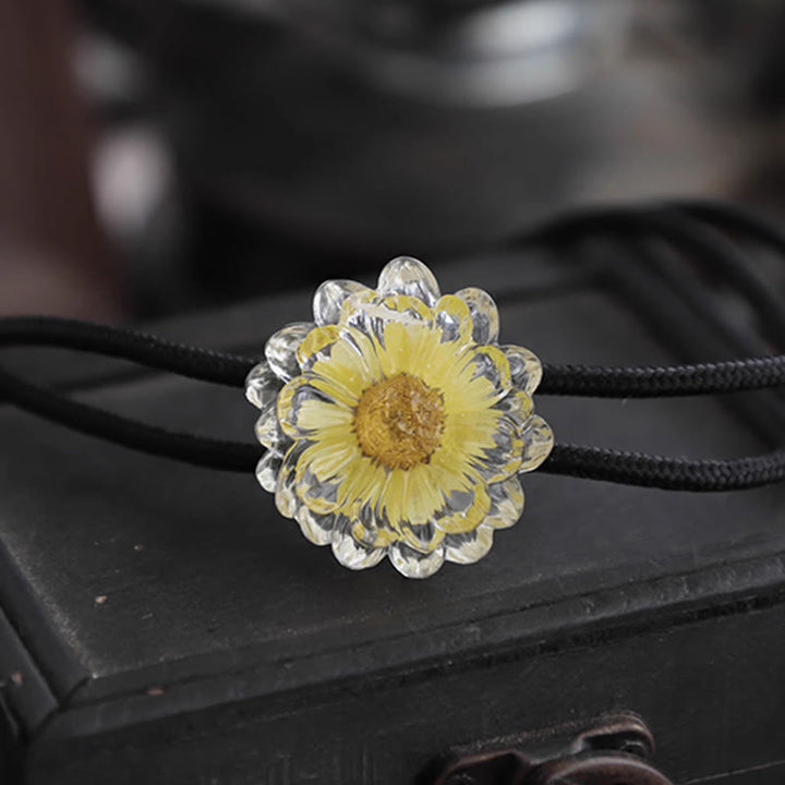 Corbata bolo para mujer hecha a mano con margaritas y flores secas - Amarillo claro - Cuerda suave - image 4