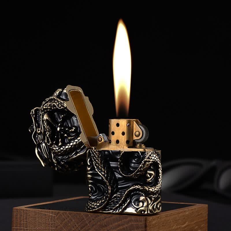 Encendedor de queroseno recargable con diseño de dragón en relieve de colección retro - image 1
