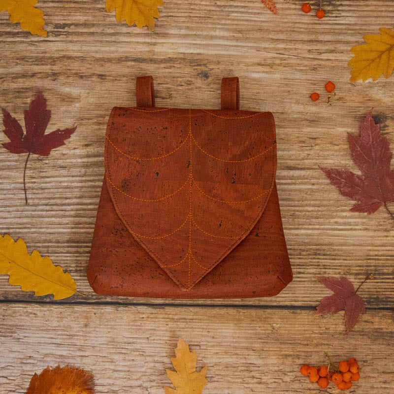 Riñonera vikinga para mujer con diseño de hoja retro de Halloween - image 7