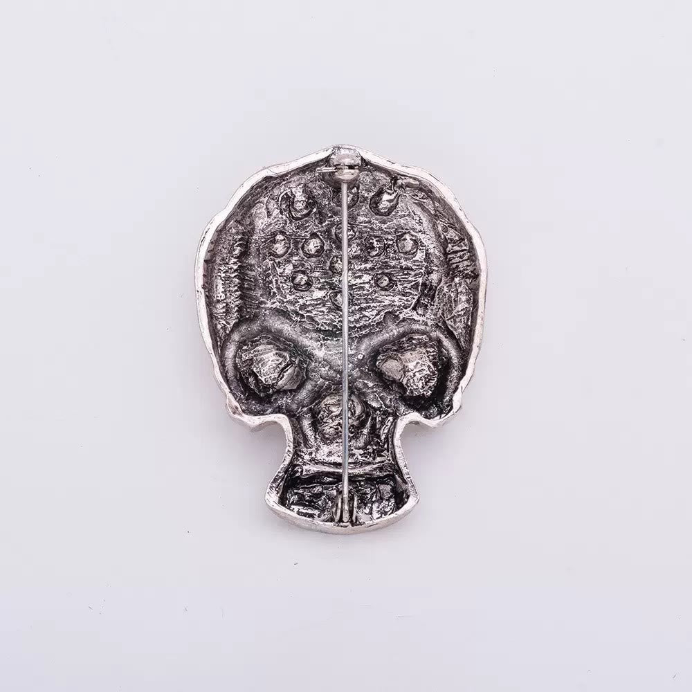Broche de calavera exquisito con diamantes de imitación para Halloween - image 6