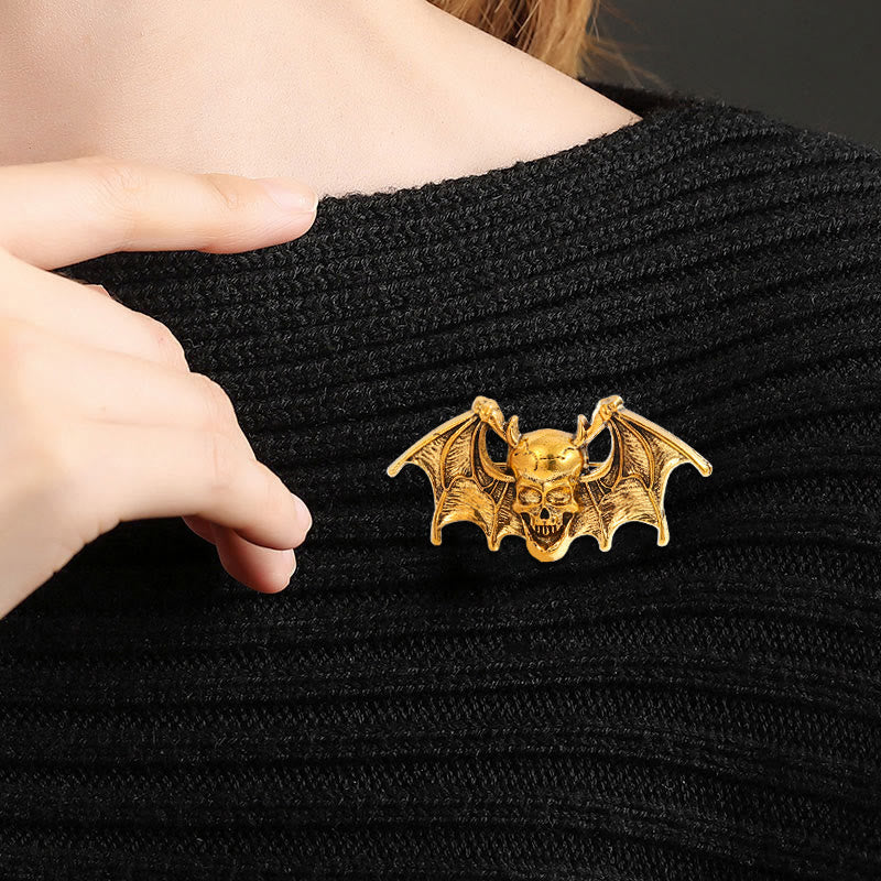 Broche creativo de murciélago y calavera para Halloween - image 2