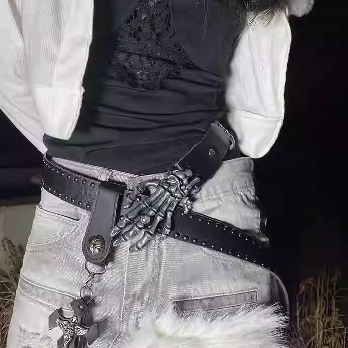 Cinturón con remaches de mano de esqueleto negro punk de Halloween - image 1