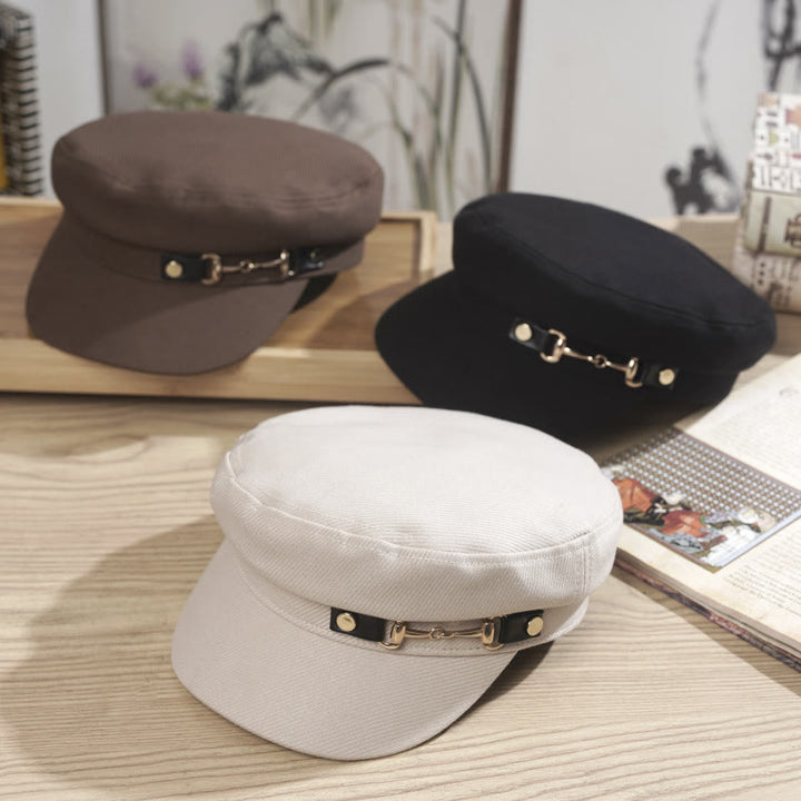 Boina de invierno para mujer con parte superior plana y hebilla en el ala - image 1