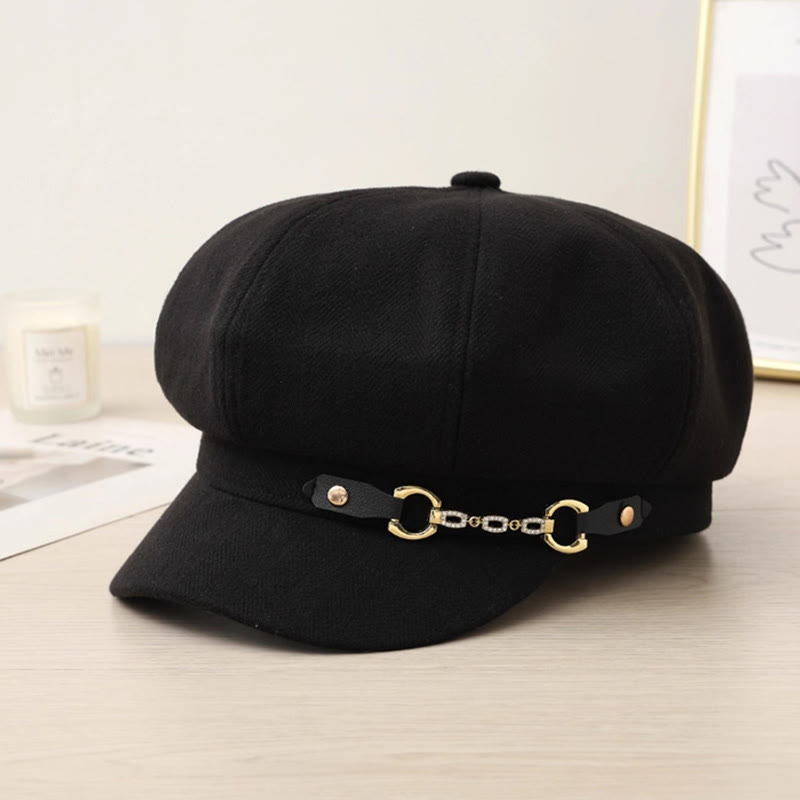 Boina de invierno de moda para mujer con cadena y hebilla de metal - Negro - Ajustable (21 5/8"-23 5/8") - image 1