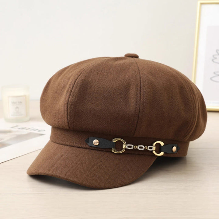 Boina de invierno de moda para mujer con cadena y hebilla de metal - Café - Ajustable (21 5/8"-23 5/8") - image 3