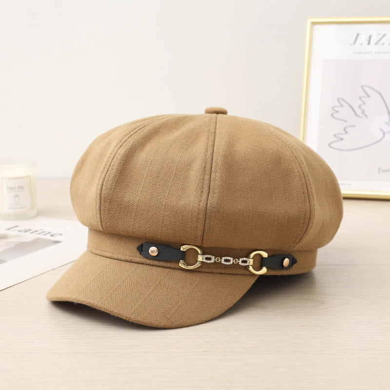 Boina de invierno de moda para mujer con cadena y hebilla de metal - Caqui - Ajustable (21 5/8"-23 5/8") - image 0