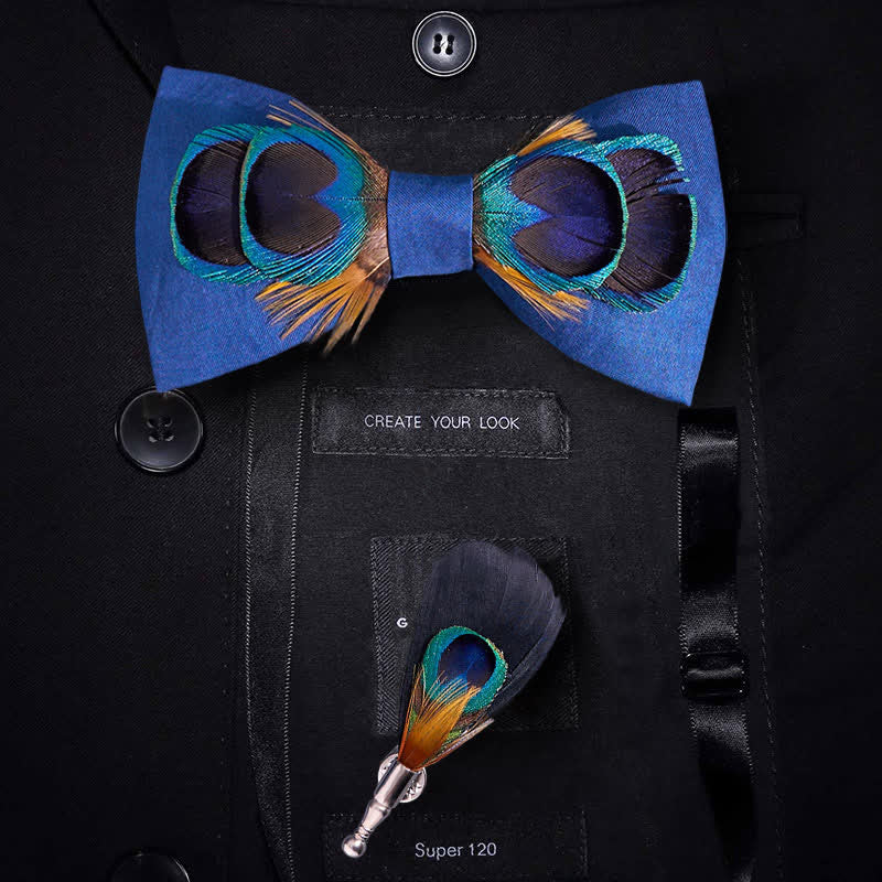Pajarita con plumas de pavo real de color azul marino y ojos grandes - Azul marino - image 0