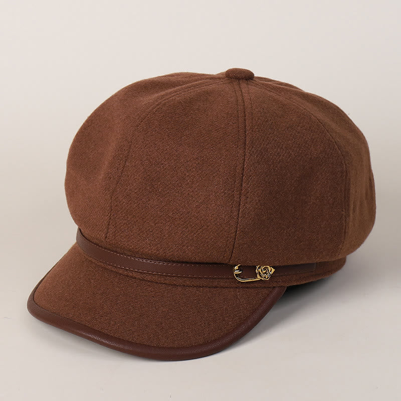 Boina de invierno de moda para mujer con hebilla de cinturón en el borde - Rojo oscuro - M (22"-22 7/8") - image 9