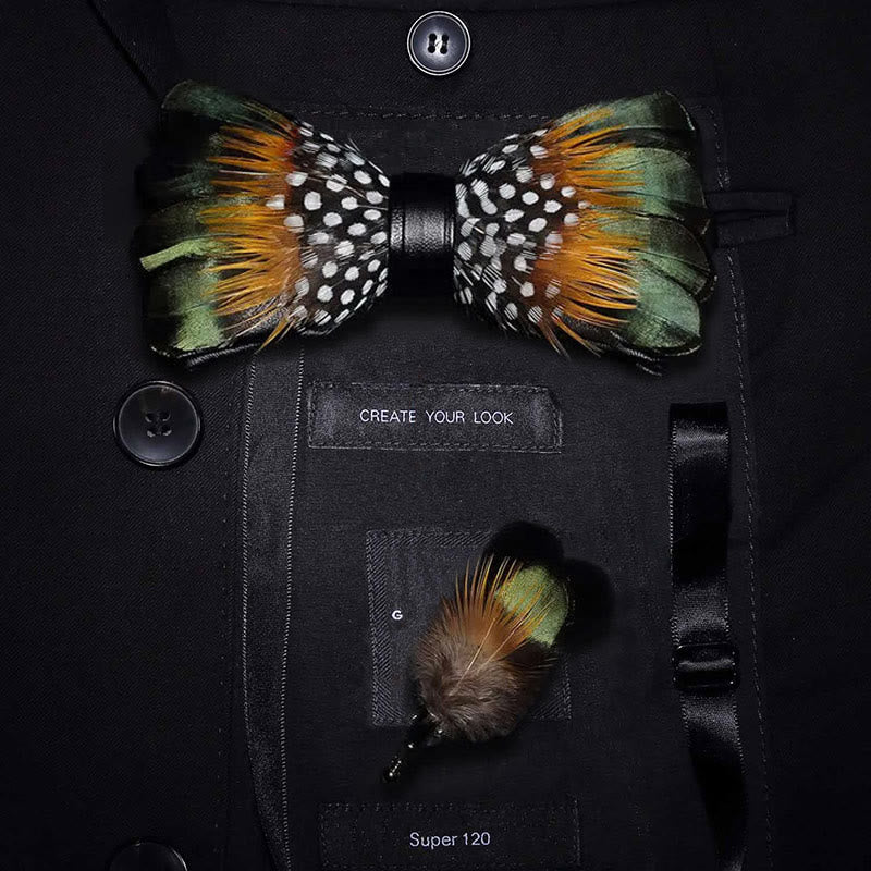 Pajarita vintage con plumas en verde bosque y naranja y broche de solapa - Adulto - image 0