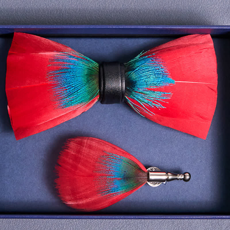 Pajarita exótica con plumas rojas y azules y alfiler de solapa - image 3