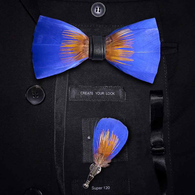 Pajarita con plumas azul rey y naranja con prendedor de solapa - Azul real y naranja - image 0