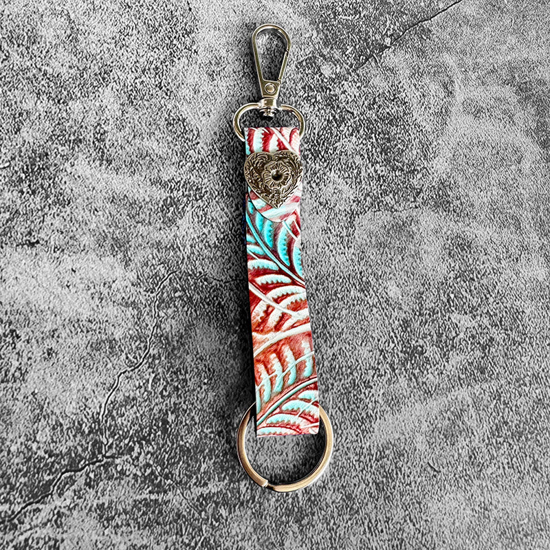 Llavero con colgante de cuero genuino con relieve occidental - Forma de corazón rojo - image 5